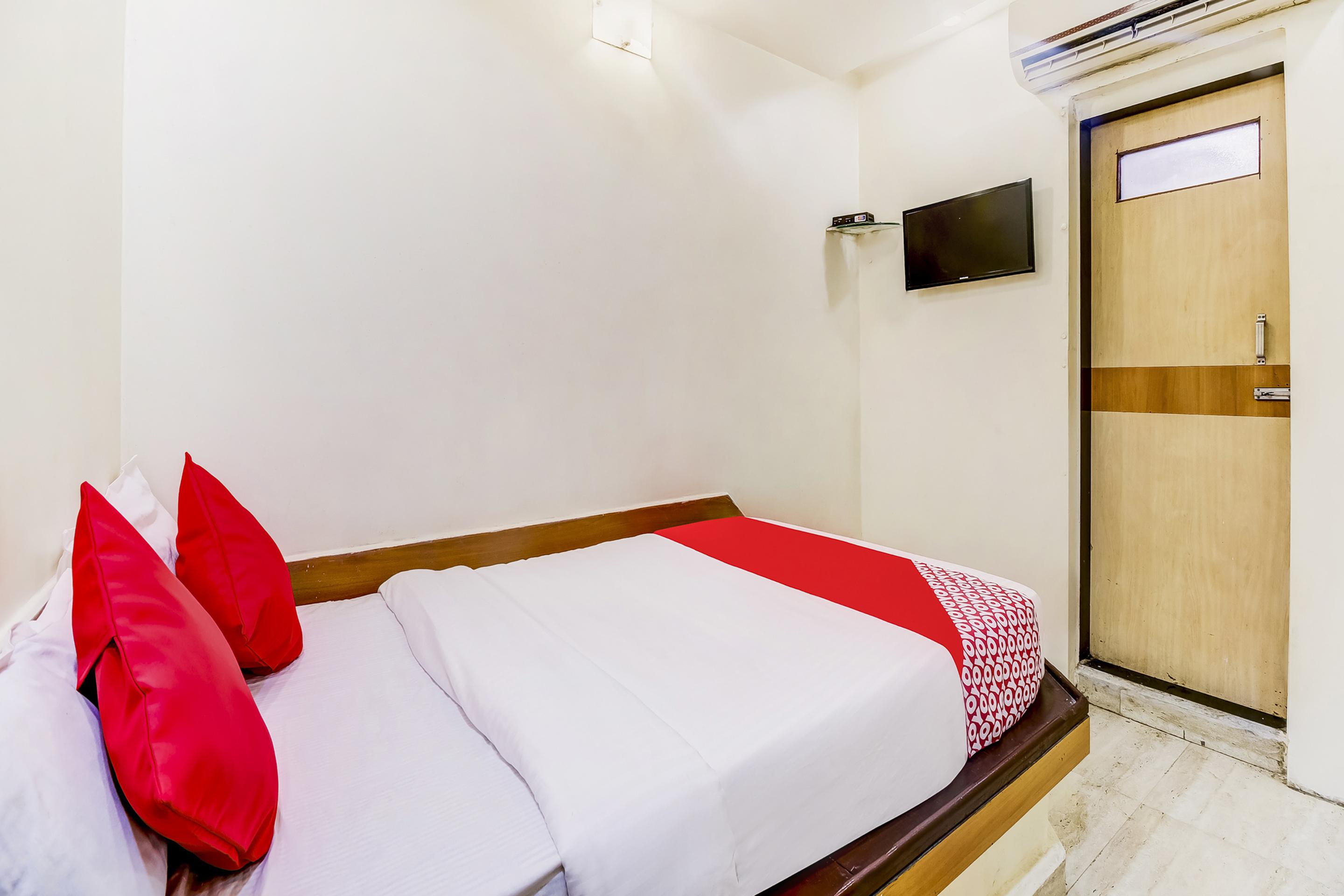 Super Oyo Hotel Dreamland مومباي المظهر الخارجي الصورة