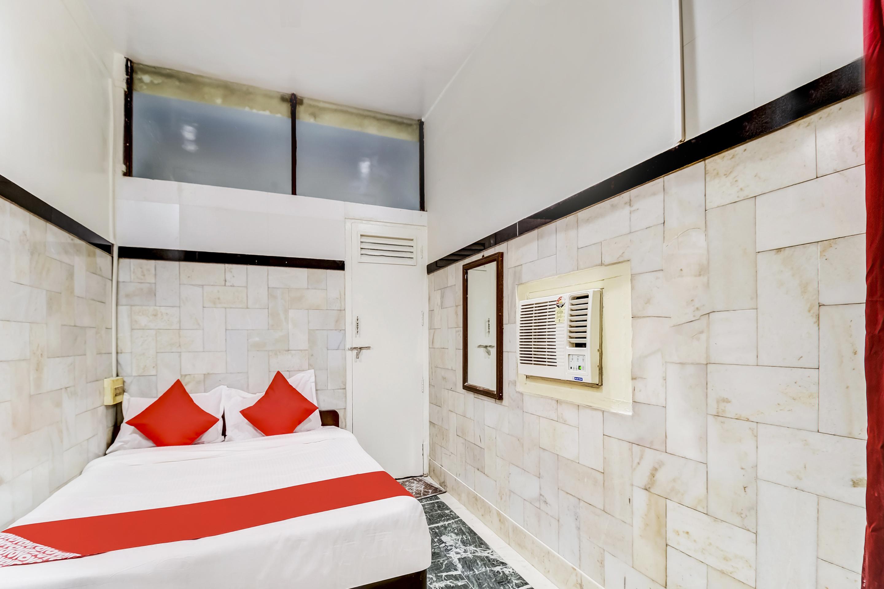 Super Oyo Hotel Dreamland مومباي المظهر الخارجي الصورة