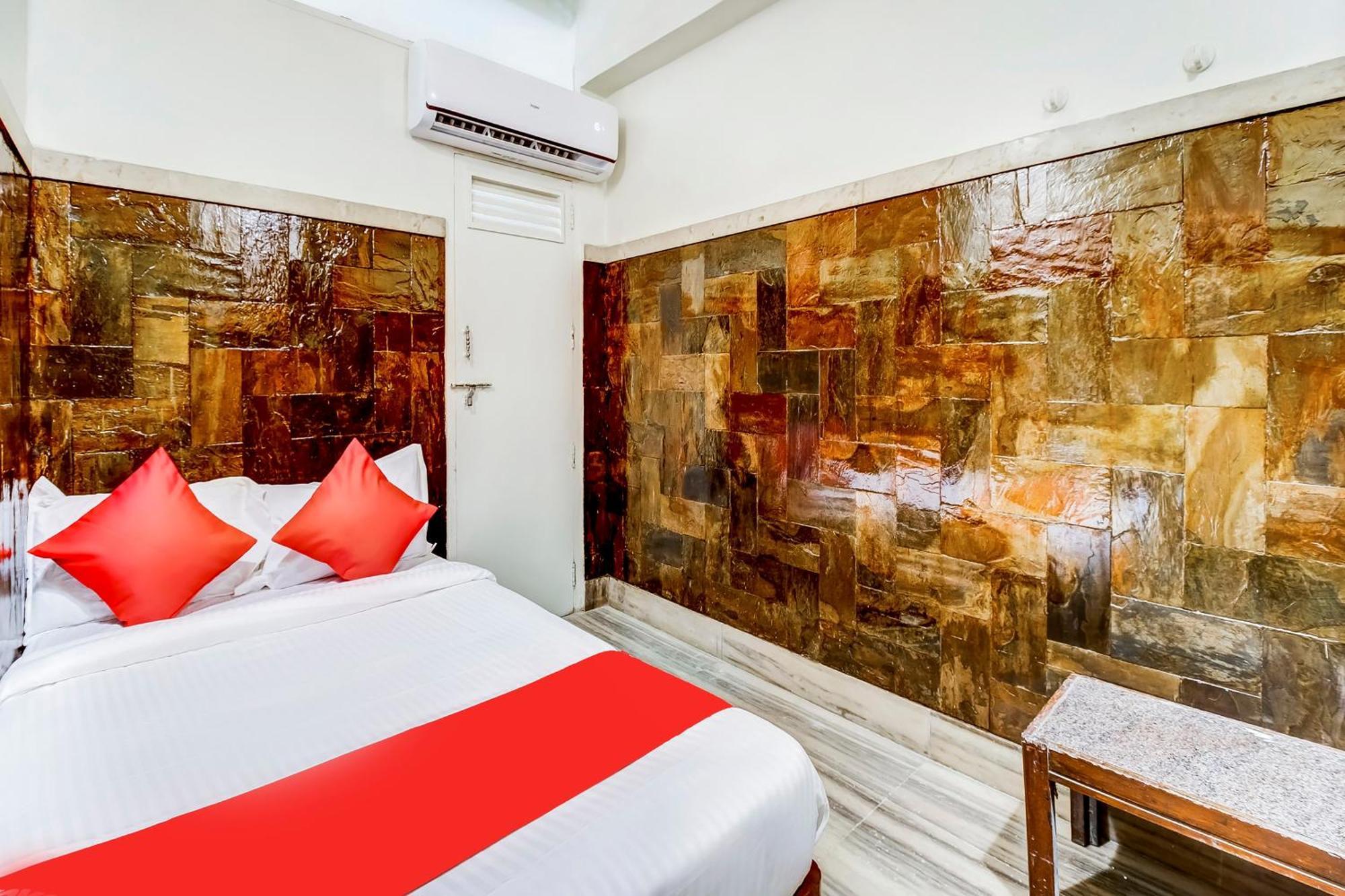 Super Oyo Hotel Dreamland مومباي المظهر الخارجي الصورة