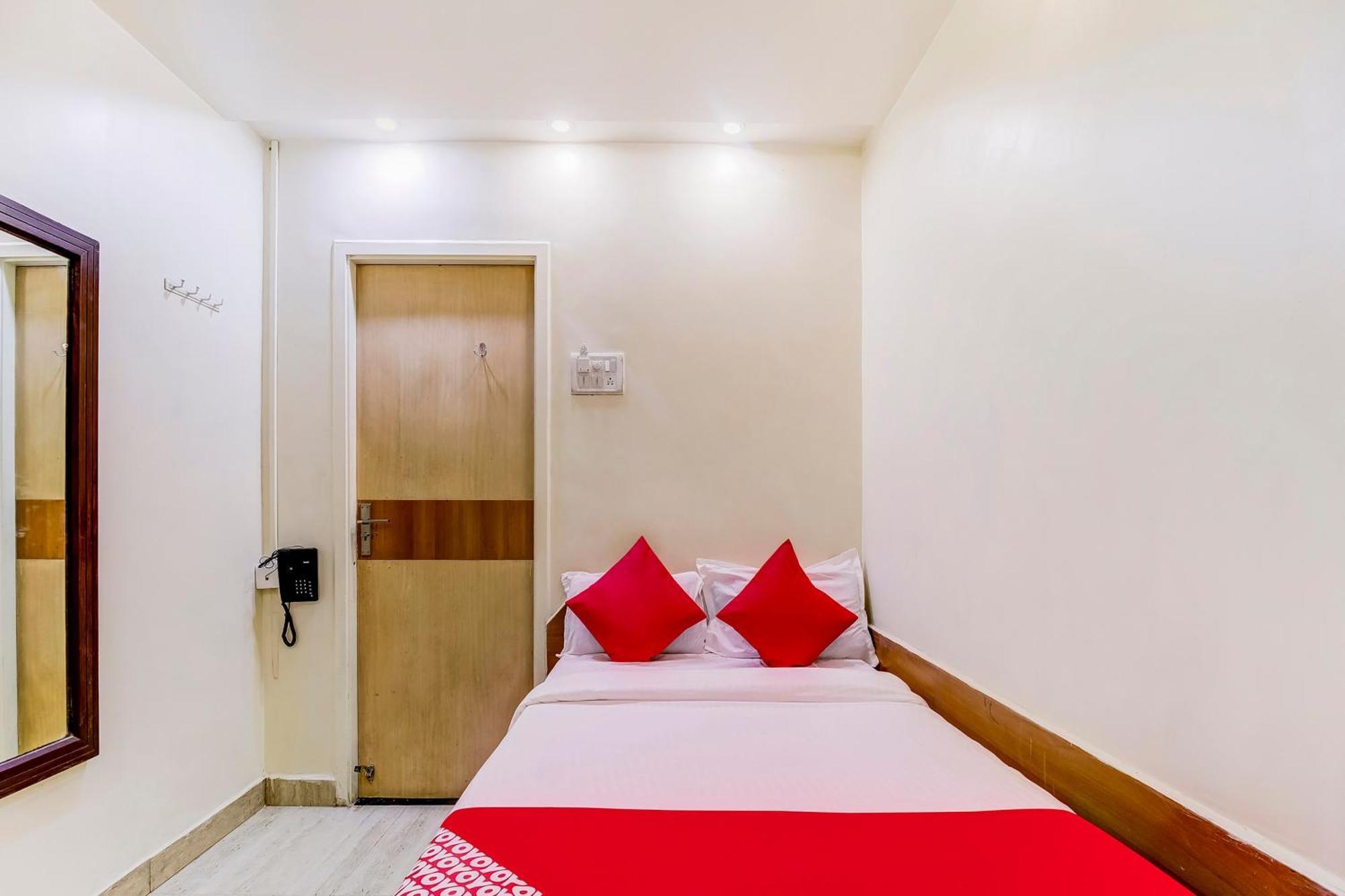 Super Oyo Hotel Dreamland مومباي المظهر الخارجي الصورة