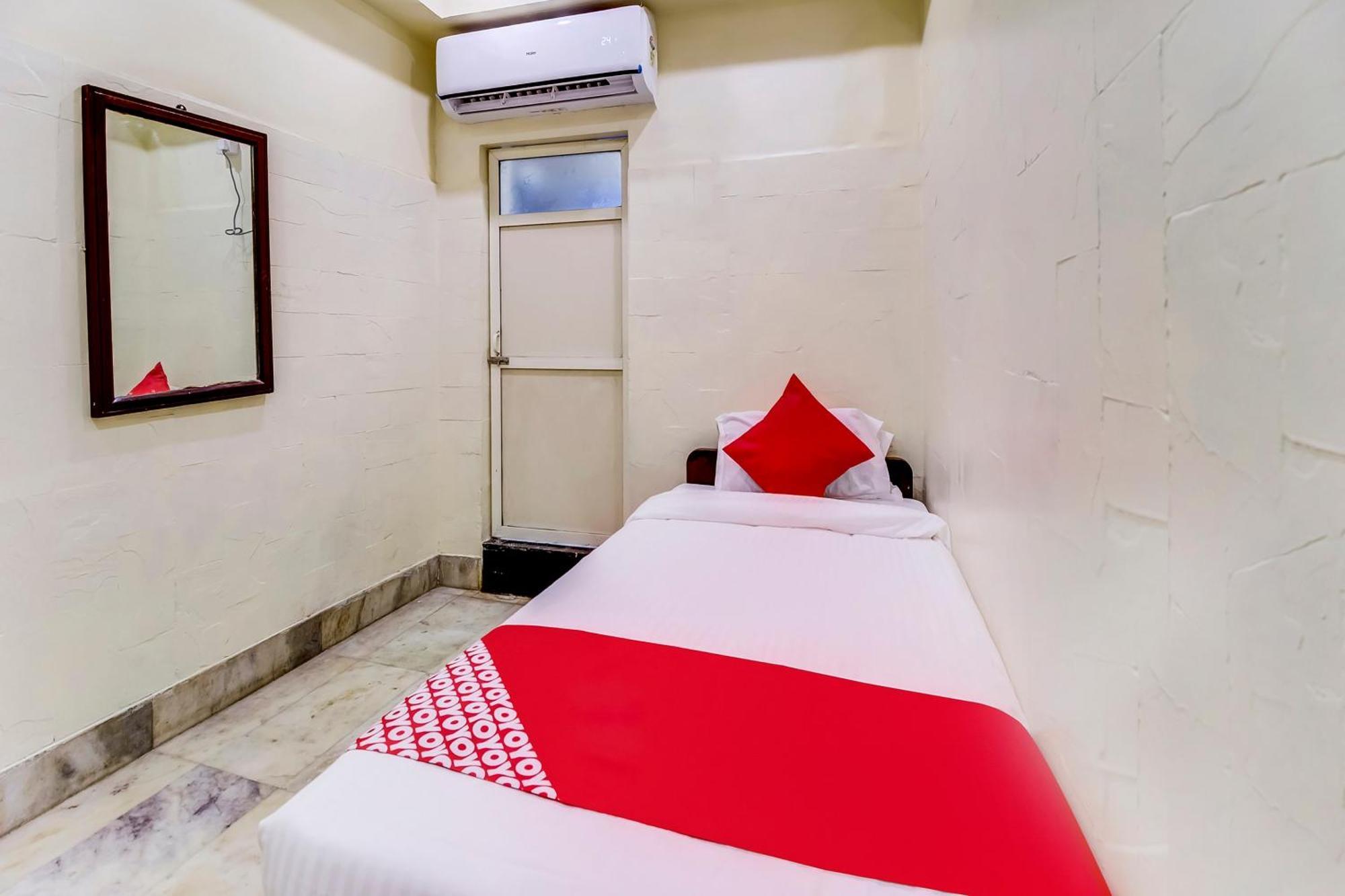 Super Oyo Hotel Dreamland مومباي المظهر الخارجي الصورة