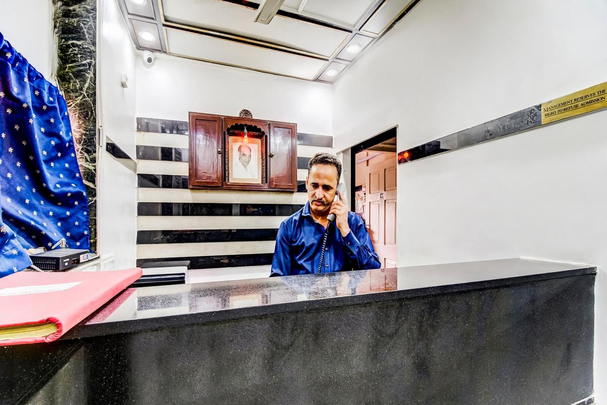 Super Oyo Hotel Dreamland مومباي المظهر الخارجي الصورة