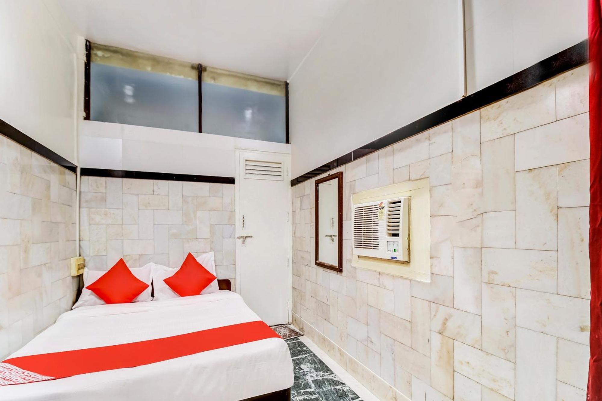 Super Oyo Hotel Dreamland مومباي المظهر الخارجي الصورة